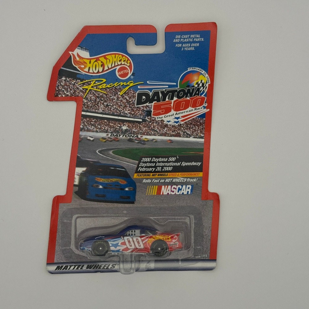 Hot Wheels Racing 2000 Daytona 500 NASCAR 00 Diecast Car 1:64 Scale 27015